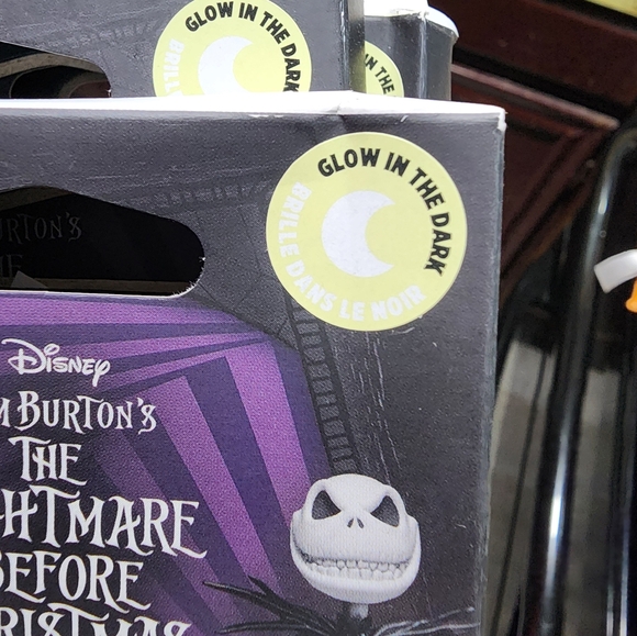 New Glow in the dark oogie boogie pop socket - Picture 2 of 3